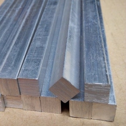 Квадрат алюминиевый прессованный АД 140х140 мм ГОСТ 21488-97 в&nbsp;Тюмени
